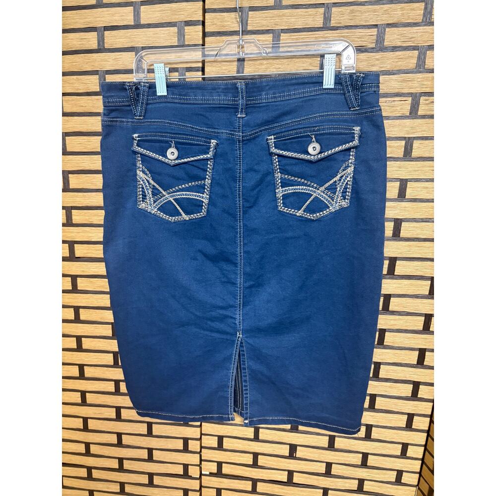 Cato Knee Length Denim Skirt Size 12